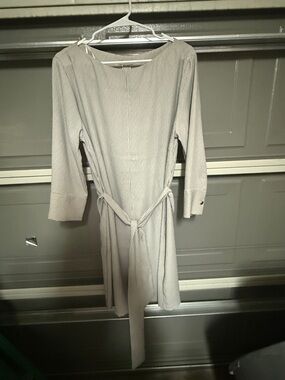 H&M Light Gray Tie-Waist Dress